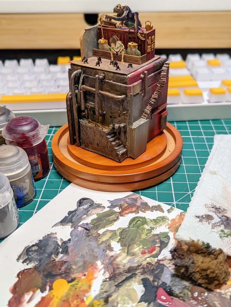 kupoknots's tweet photo. A few more minor details left for tomorrow. 💤 Eager to see it in daylight and with fresh eyes. 

#Miniatures #miniaturepainting #miniatuart #SpiritedAway #StudioGhibli #painting https://t.co/UuKKJGUS2B