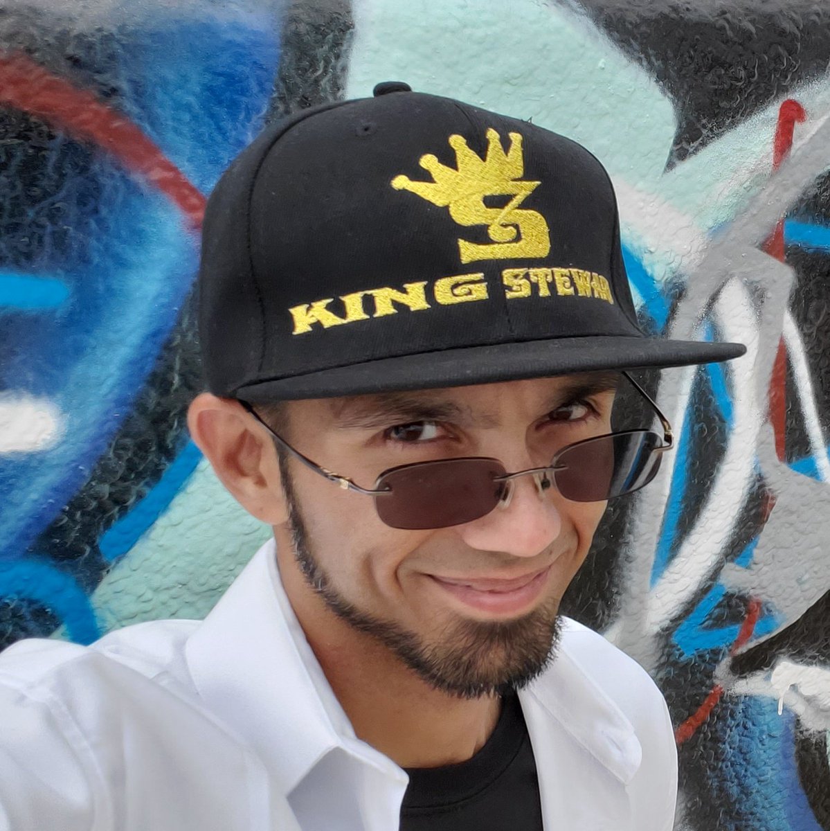 KingStewart tweet media