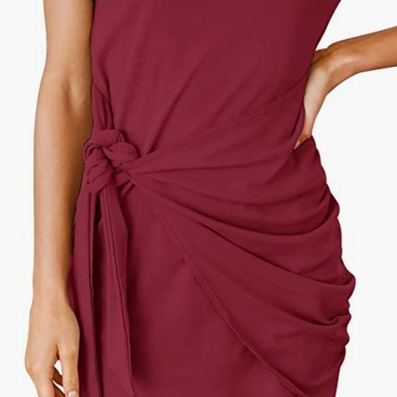 lettycampos45's tweet photo. So good I had to share! Check out all the items I'm loving on @Poshmarkapp #poshmark #fashion #style #shopmycloset #thebeautycrop #phasezero: https://t.co/5b6j6w5CID https://t.co/5XZQvkRsvS