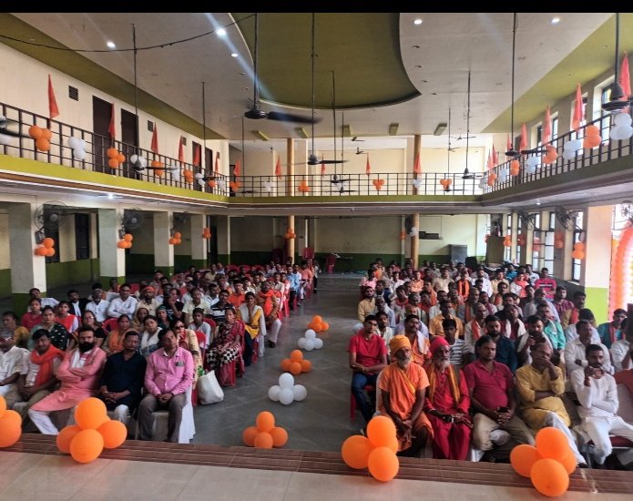 AwadhVhp's tweet photo. विश्व हिंदू परिषद सीतापुर नगर के अग्रसेन धर्मशाला  में स्थापना दिवस कार्यक्रम आयोजित किया गया। मुख्य वक्ता के रूप में मा0 राजेश जी भाईसाहब प्रान्त संगठन मंत्री जी का मार्गदर्शन प्राप्त हुआ। https://t.co/0nFFpzyCHU
