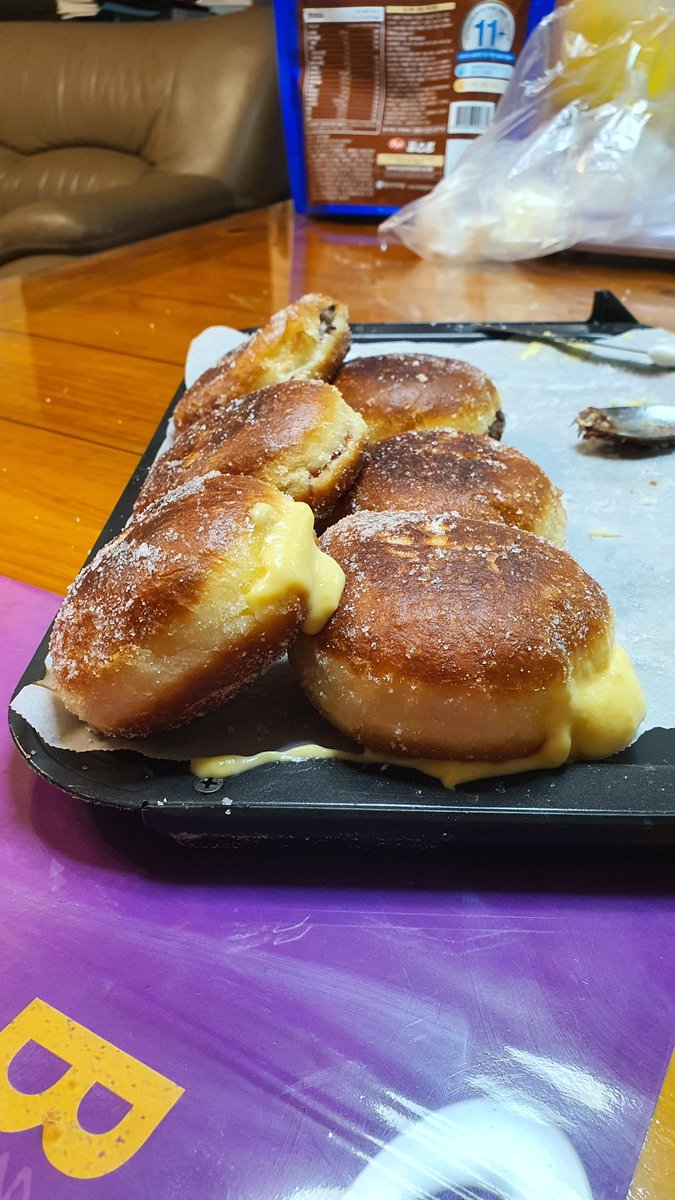 첨으로 만든 도넛..어렵네요..