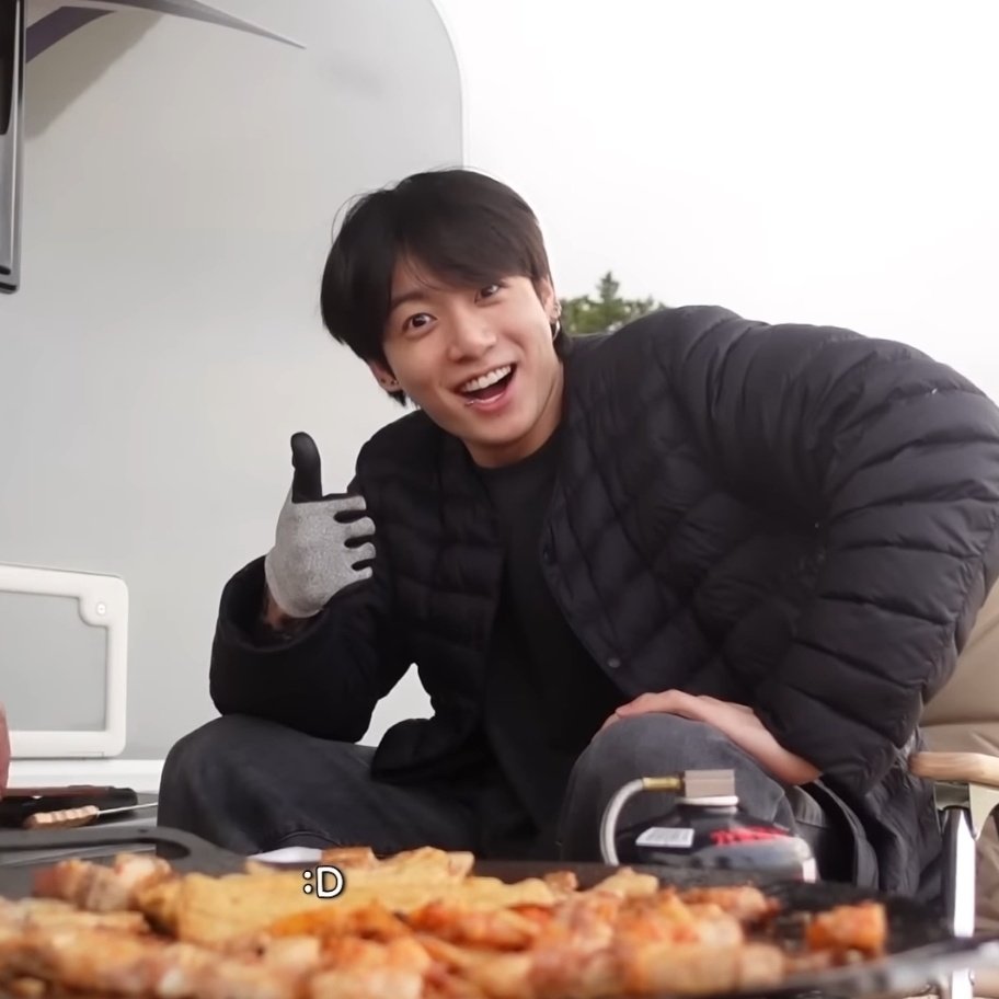 today_koookmin's tweet photo. 🎂 먹짱왕자 정국이 생일 축하 RT 이벵 🎂

🐰 쩡구기가 젤 좋아하는 꼬기 드려요🥩
🐰 정국날 RT 추첨 한분💜
🐰 카톡 선물코드로 드림다💜
🐰 맛있게 드시고 인증해 주실 분😋

우리 정국이 생일 너무너무 축하해~👍🏻😃
너를 마니마니 사랑해💜💜💜
#HAPPYJKDAY
#정국생일이올시다 #정무행알 https://t.co/tvuSYRonEW