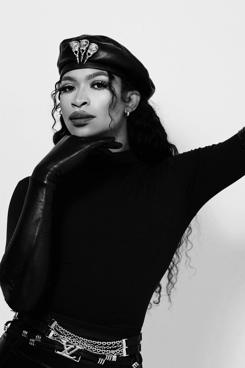 motswafere's tweet photo. New Music Coming.
#FightThatSpirit
9.9.22 https://t.co/IXcqmfw0og
