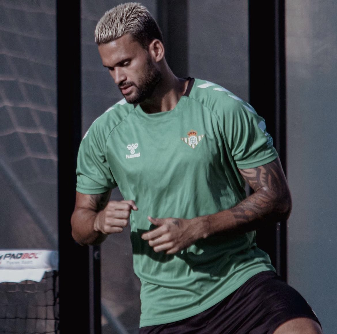 los_comegambas's tweet photo. 🤔📝✅

¡Sólo puede quedar uno!

💚 Loren
🔁 Willian José https://t.co/ng2HTaEnpL