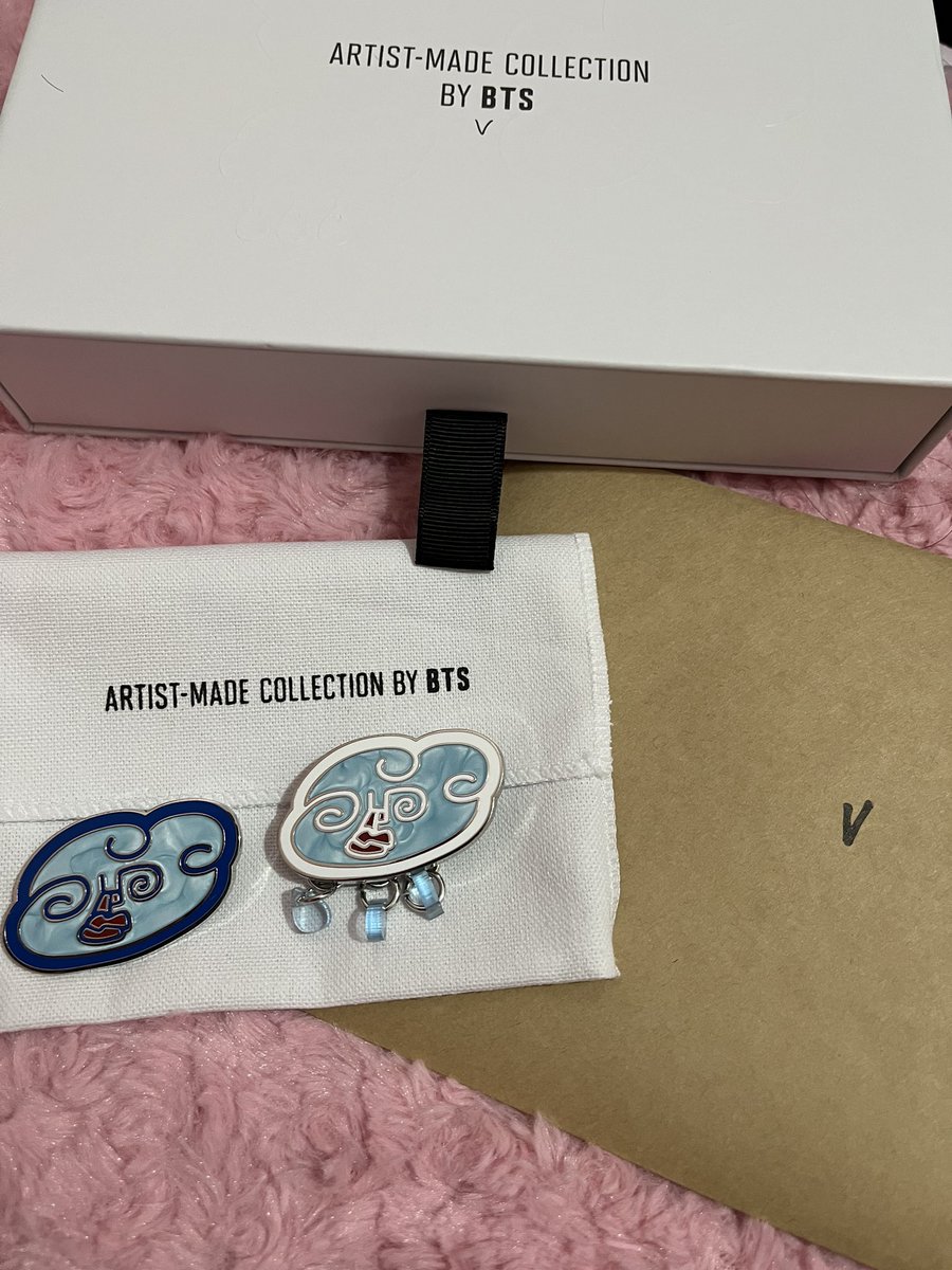 _V_Borahae's tweet photo. 💗 Happy Mail 💗 | #Tete_BreadHaul
Hi @fifthloveph finally got my hands on this v merch. Tysm. Borahae 💜
♡ #5thfb ♡ https://t.co/csd94n7KH8