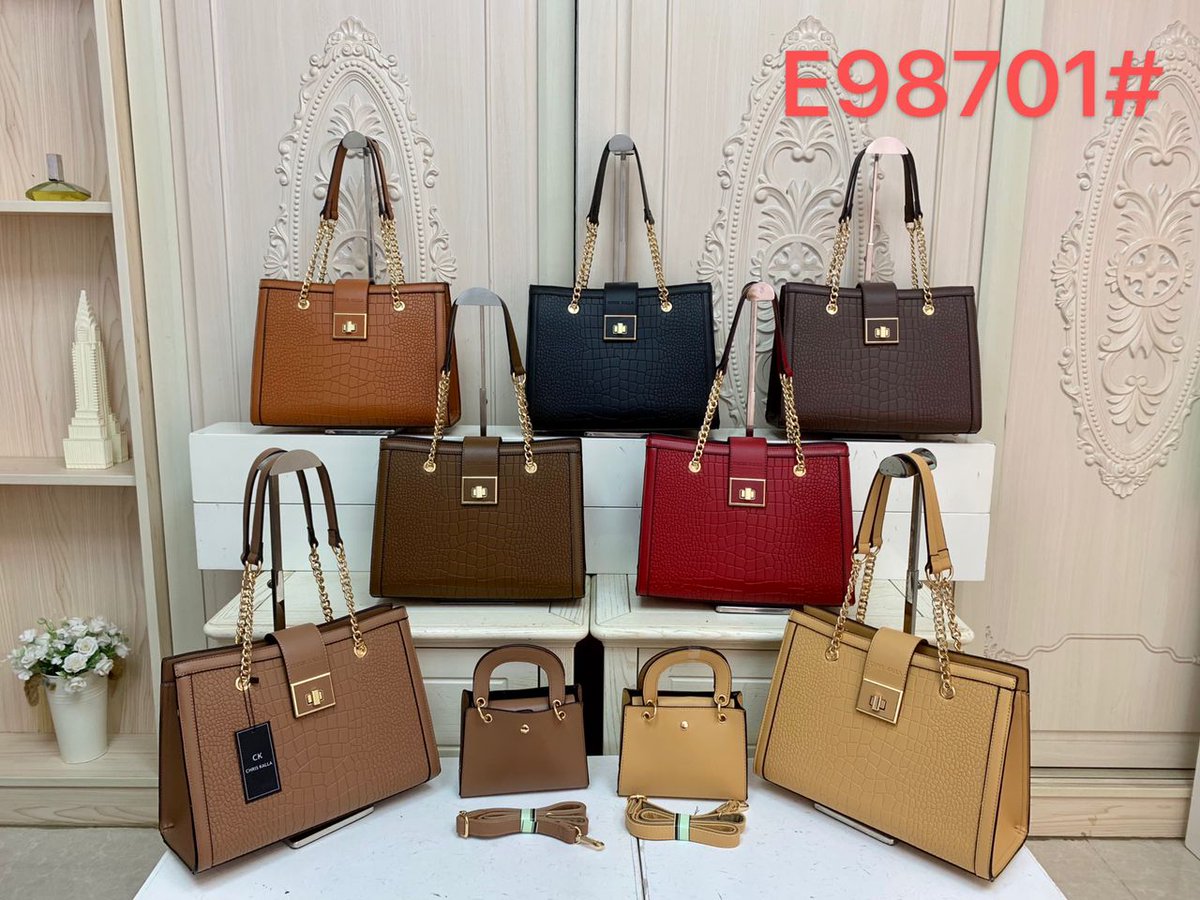 shezeeAzom's tweet image. 