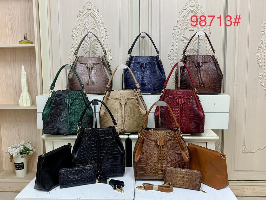 shezeeAzom's tweet image. 