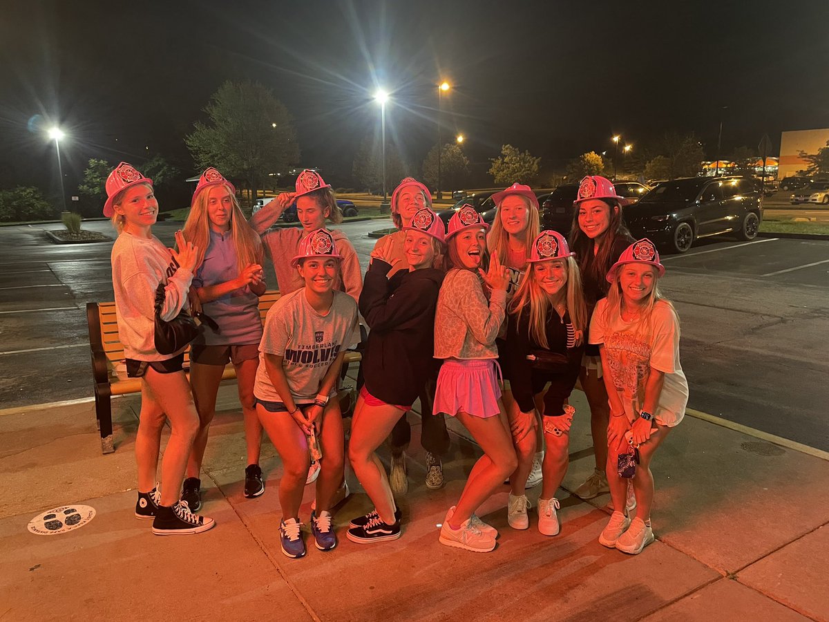 MORush0405NPL's tweet photo. Missing a few, but still had a good night out with the squad. #RUID @morushsoccer @rushsoccer @coreyavandyke https://t.co/9ypx9SE7ku