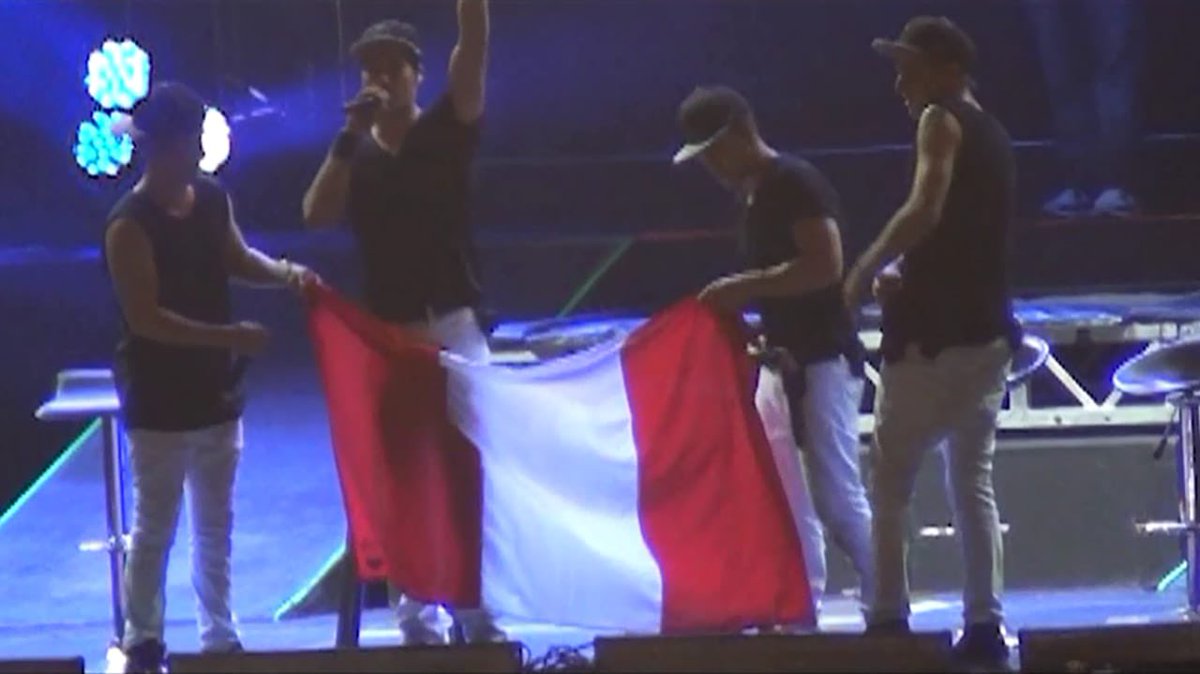 hereismirandaa's tweet photo. Come to Perú guys! We are waiting for you 🥺🇵🇪 #BTRForeverTour #BTRinLima #BTRinPeru #ComeToPeru #ForeverTourInPeru @bigtimerush @HeffronDrive @1LoganHenderson @TheCarlosPena https://t.co/ja2ZVaFaZT