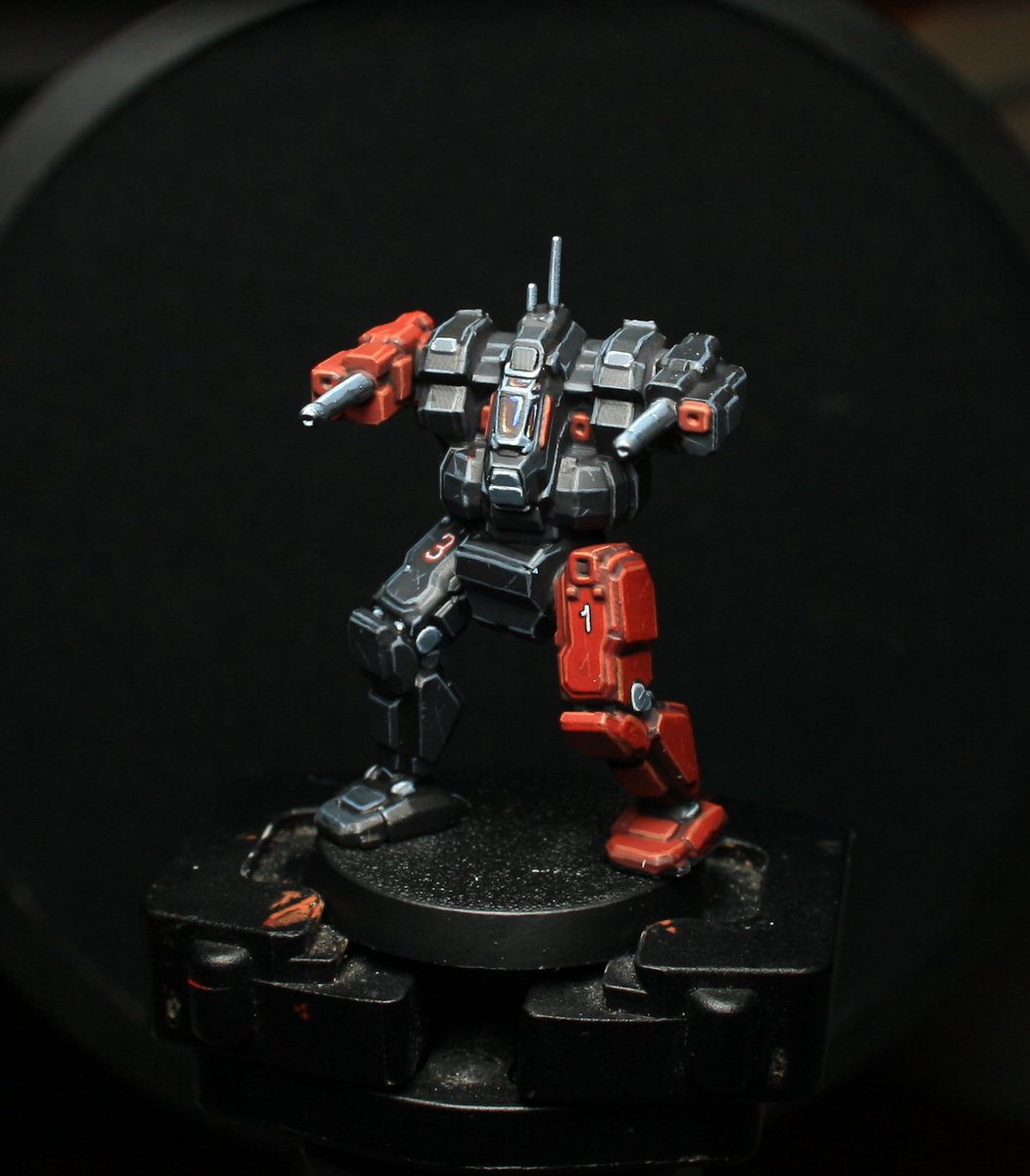 Blackjack "ready" for #battletech (gotta change to a hex base)

#minipainting #miniaturepainting #battletechminiatures #minis #miniatures #scifi
