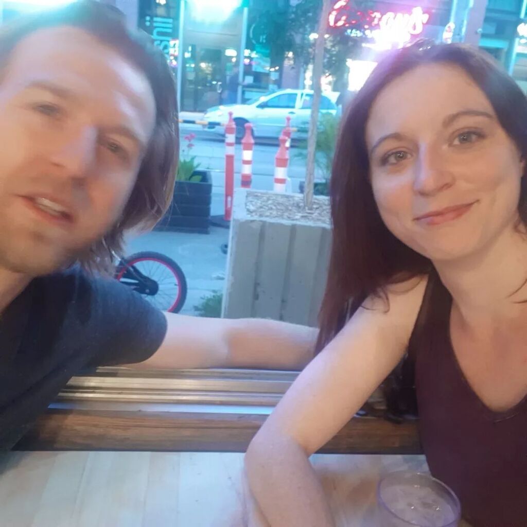 GniteNet's tweet image. Celebrating #EndOfClass with @reecespresley .
I refuse to delete my #failedphotos anymore. They capture too much of the friendship.
.
.
.
.
.
.
#actorlife #actor #inthe6ix #inthesix #inthe6 #Toronto #film #shoot #Canada #camera #TorontoActor #CanadianAct… instagr.am/p/Ch3e94KNp5d/