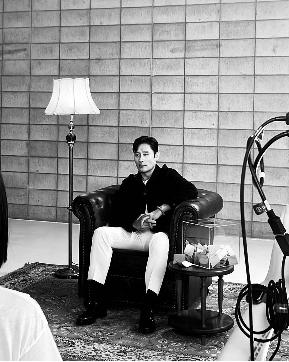 MAYB_H's tweet photo. 220830 #이병헌 인스타그램 업로드

📎 https://t.co/qUPvZoBXvK

#LeeByungHun #비상선언 #EmergencyDeclaration #EMERGENCY_DECLARATION #재혁 https://t.co/QfLxW4levR