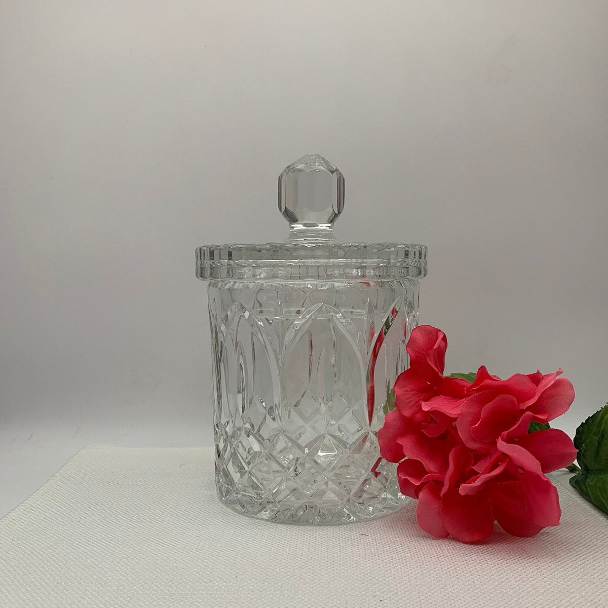 LilyDogAntiques's tweet photo. Excited to share this item from my #etsy shop: Vintage Stunning Heavy Cut Crystal Biscuit Jar with Lid #crystalbiscuitjar #crystalcandydish #crystalicebucket #crystalweddinggift #crystalbridalgift #crystalcandyjar #glasscandyjarlid #crystalcookiejar https://t.co/pIB2dHtDgr https://t.co/IpyfiPysaD