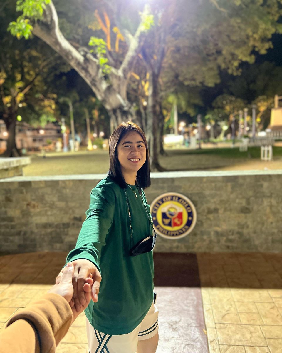 GO AROUND THE WORLD WITH YOU ✨
LOOK: Volleyball stars Ivy Lacsina and Deanna Wong level up their affection for each other by sharing cute snaps of them holding hands while visiting different tourist destinations. 📸: Ivy Lacsina/ Instagram via Jewil Anne M. Tabiolo #CDNDigital