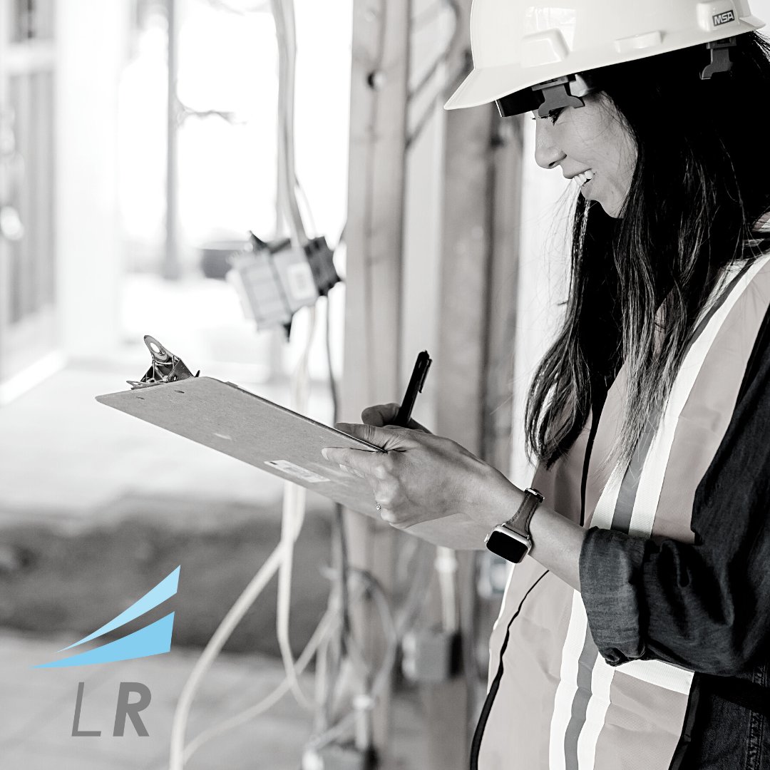 Imagine writing notes about your #IndustrialAthlete's discomfort while at a construction site, by power lines, or next to an assembly line?
#IndustrialWorkplace #InjuryPrevention #WorkplaceHealth #AthleticTrainer #PhysicalTherapist