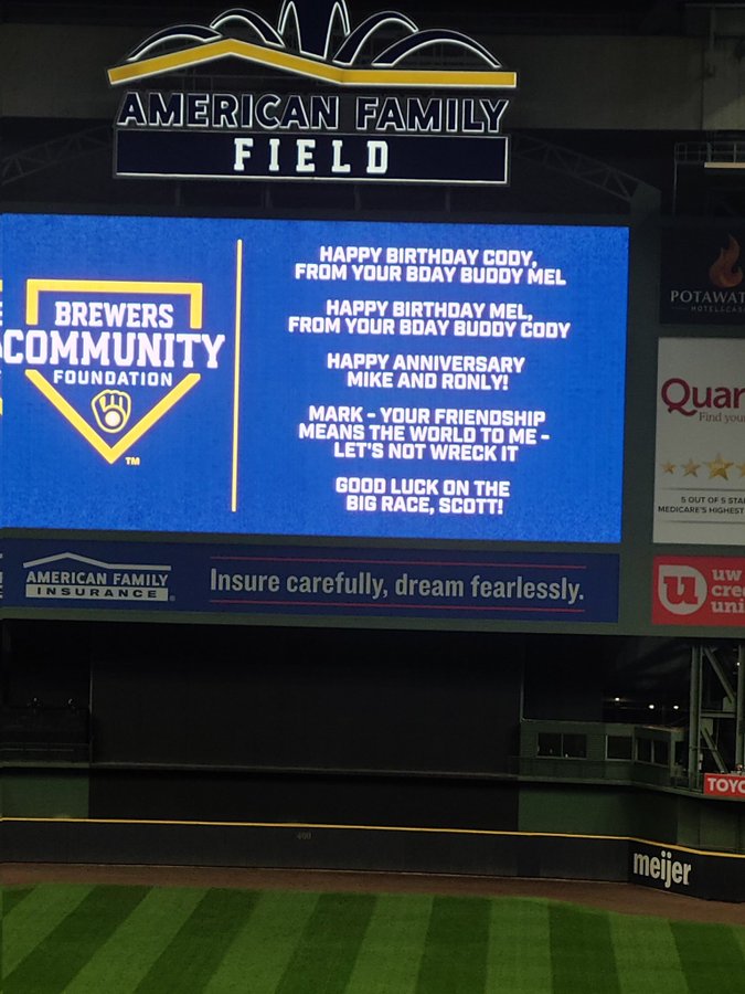 JoelJewell34's tweet photo. Yo @Smittyyy_ how much you pay the brewers??? #prayingformark https://t.co/p86MFftnP8