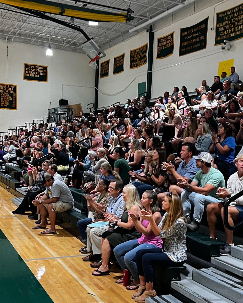 Drdjcarter's tweet photo. Thankful to God for the opportunity speak at IRSDs returning teacher celebration, to deliver the message of building relationships, trauma informed care, and equity to our awesome district staff! #relationshipsmatter #teachersaresuperheroes #closegaps #collegiality #proudtobeIRSD https://t.co/iTsKYscXHd