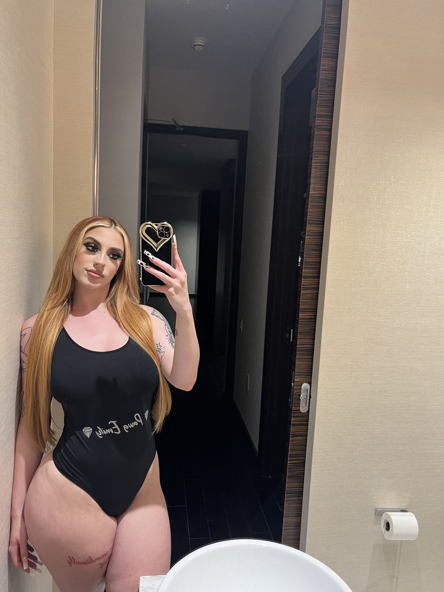 $3 OF ! on Twitter: "RT @pawgemily1: