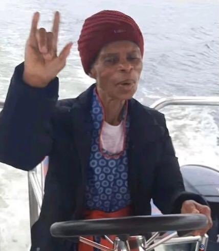 if im your side and you decide to break up your main then I'm breaking up with you too.... andidi pressure