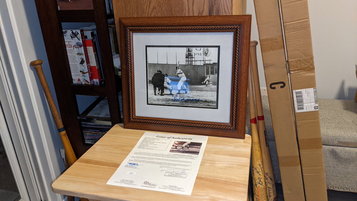 lanc_supcap3841's tweet photo. Listed some nice #tedwilliams #signed and framed #jsacertified #photos Enjoy... @cliff @Markhoyle4 @RALewis3 #baseballmemorabilia #joedimaggio #baseball #mlb https://t.co/qmdROGqspF