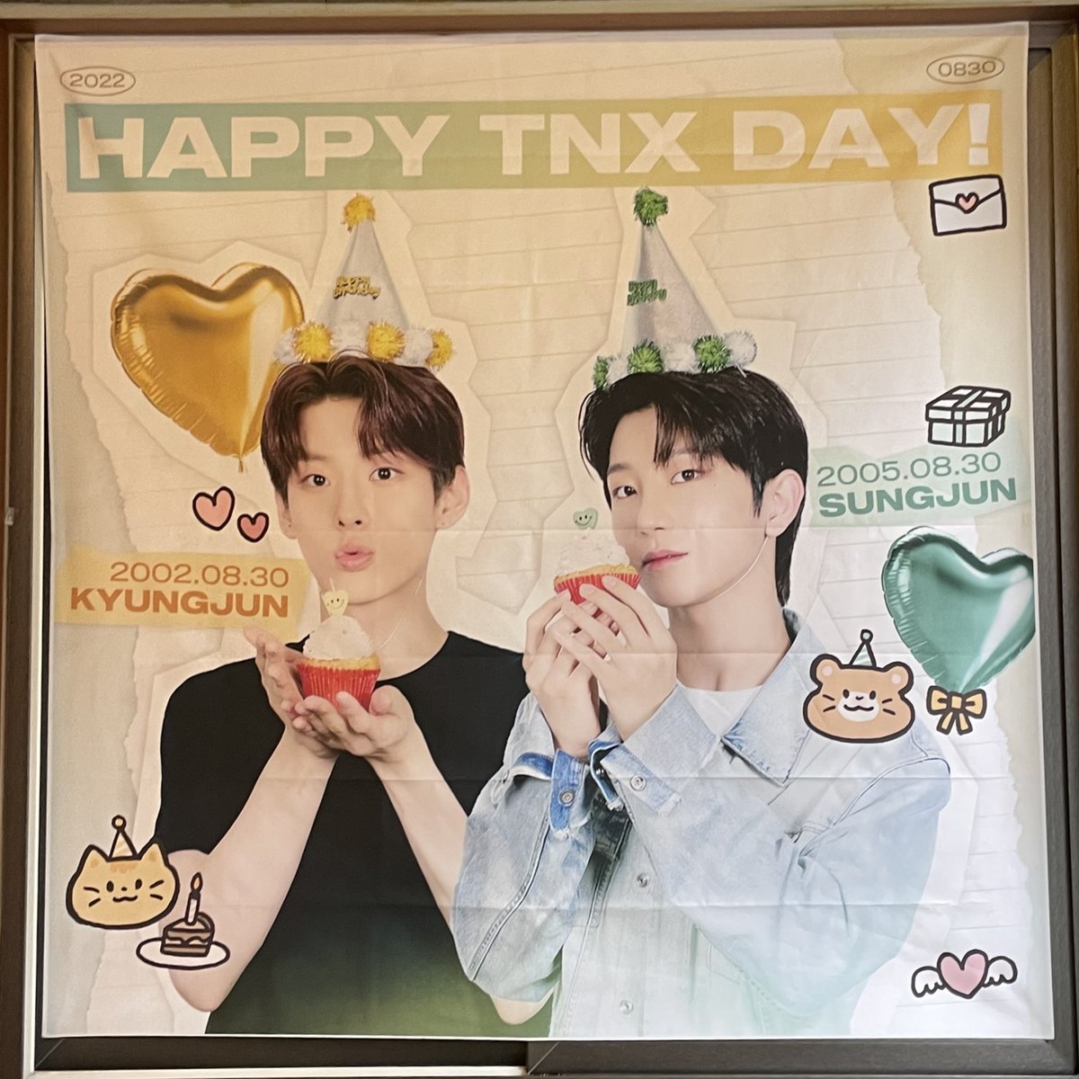 wnsruddn's tweet photo. 0830 HAPPY 투준 DAY 생일 카페 ღ .. https://t.co/EZBZ0epJuY