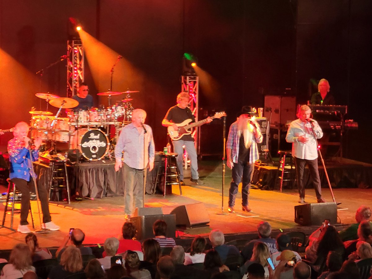DrJ_Historian's tweet photo. The Oak Ridge Boys have arrived. #scerashell @oakridgeboys https://t.co/o93mBj2glw