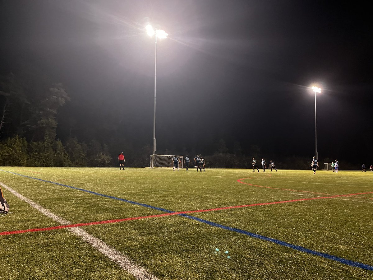 FCMetroStar's tweet photo. Great start to the Fall 2022 season with a 6-0 win. A clean sheet and an amazing penalty save 🧤(yup the other team had Neymar impersonator). @MetroStarSystem and @Zoomph thanks for the sponsorship. #AlwaysGetUp and #KeepMovingForward https://t.co/yasChnCFG8
