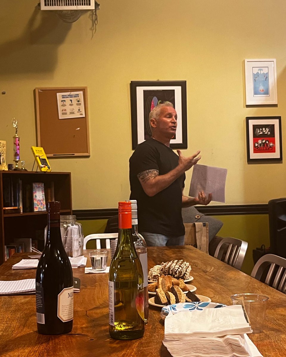 casslanewrites's tweet photo. Had the best time last night reading in person last night at @drocklin’s 10-year-long #Roarshack series! Thanks again to David and all the fab writers! Loved it!
#echopark
#826LA
#timetravelmart
#literaryLA
#LAWriters https://t.co/WGjYfSqbZP