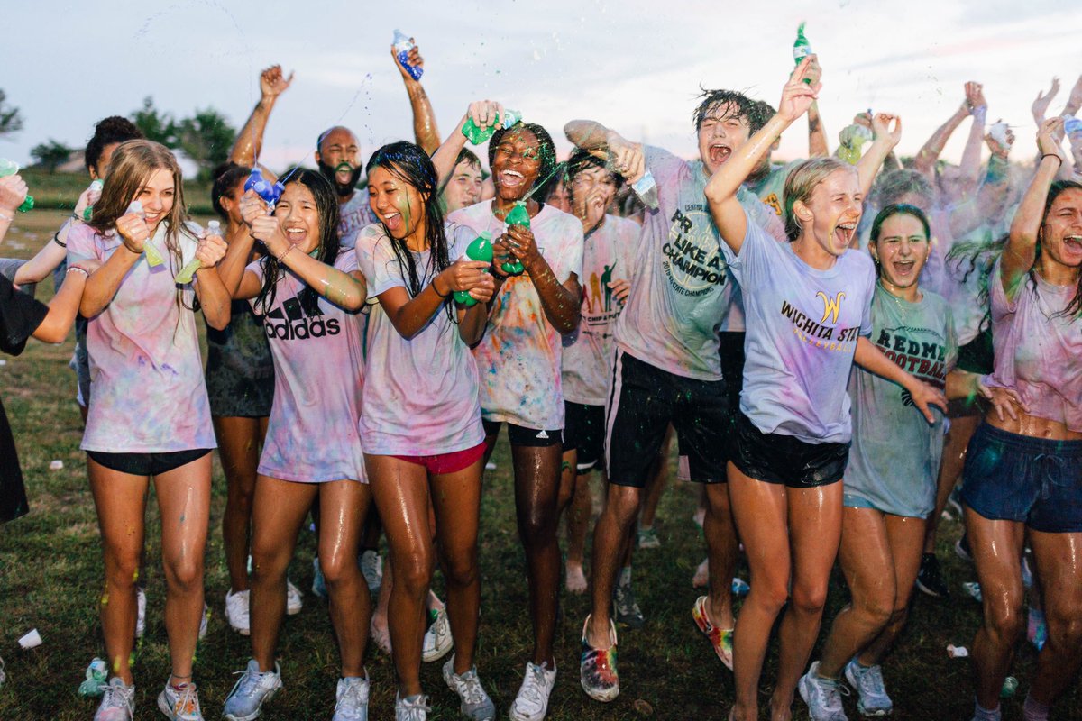 ACYoungLife's tweet photo. How ‘bout tonight, y’all!!!! 🤩 More pics to come tomorrow!! #andoveryounglife #bestnightofyourweek https://t.co/P3EwEu3USF