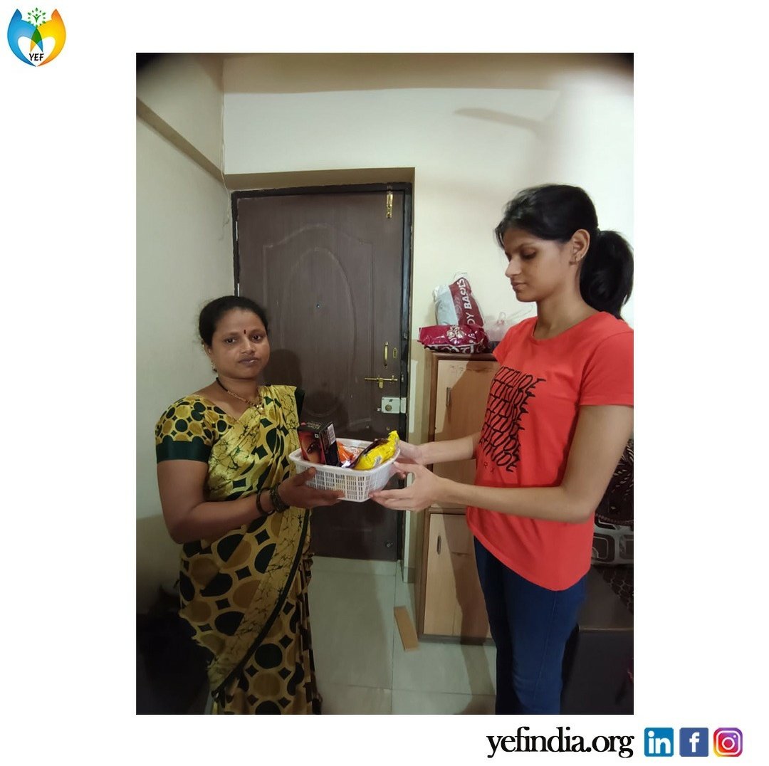 yefindia's tweet photo. "The contentment comes with empathy." Our very own member Ms Aparna Singh has been a source of blessed help to 3 beneficiaries near the round area of Pune.

#compassion#help#yef#kindness https://t.co/1rFIVIQbga