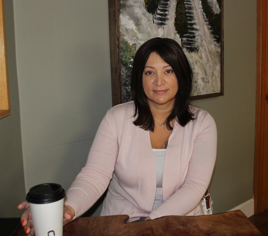 postrecordnews's tweet photo. BREAKING: #Washougal Mayor Rochelle Ramos has resigned just 9 months into her first 4-year term. 

Ramos, who was elected in November 2021, following a contentious mayoral election season, said she is heading to a new job in Salt Lake City, Utah. 

More at https://t.co/jsDKHXQRiG https://t.co/wzGzfzz0pp