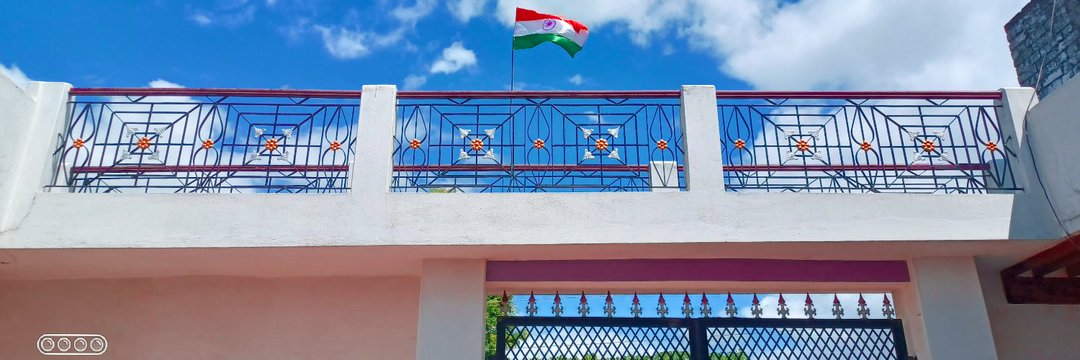 raamcharanverma's tweet photo. Front of my home #home #ballia #homepic @AnkitaR71178431 @DimagKaDahi5 @kumarmailrajesh @COINDLR0 @Nesh_117 @pkverma66232423 @ravana89551725 @VijayKumbhar62 @rk2002verma @ismanhs https://t.co/TqD3nwxysb