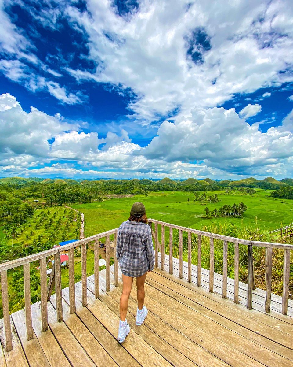 newlyminted_ef's tweet photo. 900km milestone featuring the Chocolate Hills in Bohol!
Getting near to my first 1000km with @Stepnofficial #STEPN #stepnPH
02240982 #stepnactivationcode https://t.co/1wxLBEpz4p