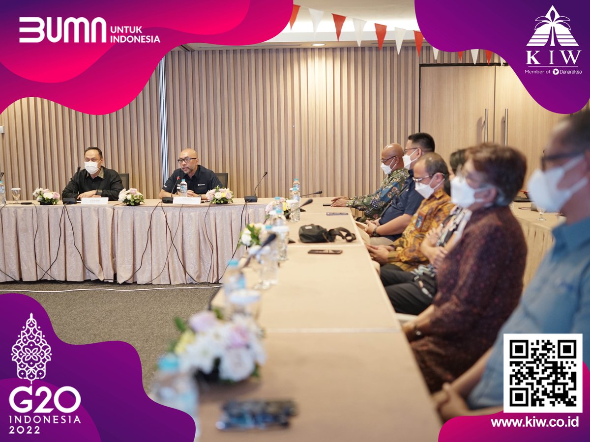 ptkiw's tweet photo. Pada 23 Agustus 2022 diadakan penyerahan secara langsung oleh Founder ACT Consulting, Ary Ginanjar Agustian kepada perusahaan anggota Holding Danareksa yang berhasil memenangkan penghargaan AKHLAK Award 2022 dengan tetap menerapkan protokol kesehatan.

#AKHLAKAwards https://t.co/yDFia94vb3