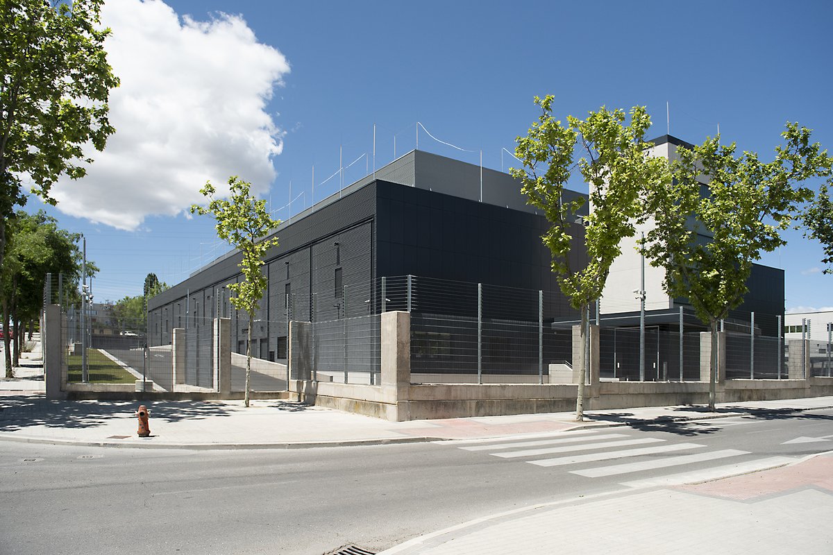 CBRE_es's tweet photo. Nuestros equipos de #Bovis from CBRE, Project Management y #Arquitectura han llevado a cabo el nuevo proyecto para @NTT_GlobalDC situado en Las Rozas #Madrid.

📹 Video oficial: https://t.co/HSO5Z1G7FY

#CBREProjectManagement #DataCenters https://t.co/qZG0jZLn0S