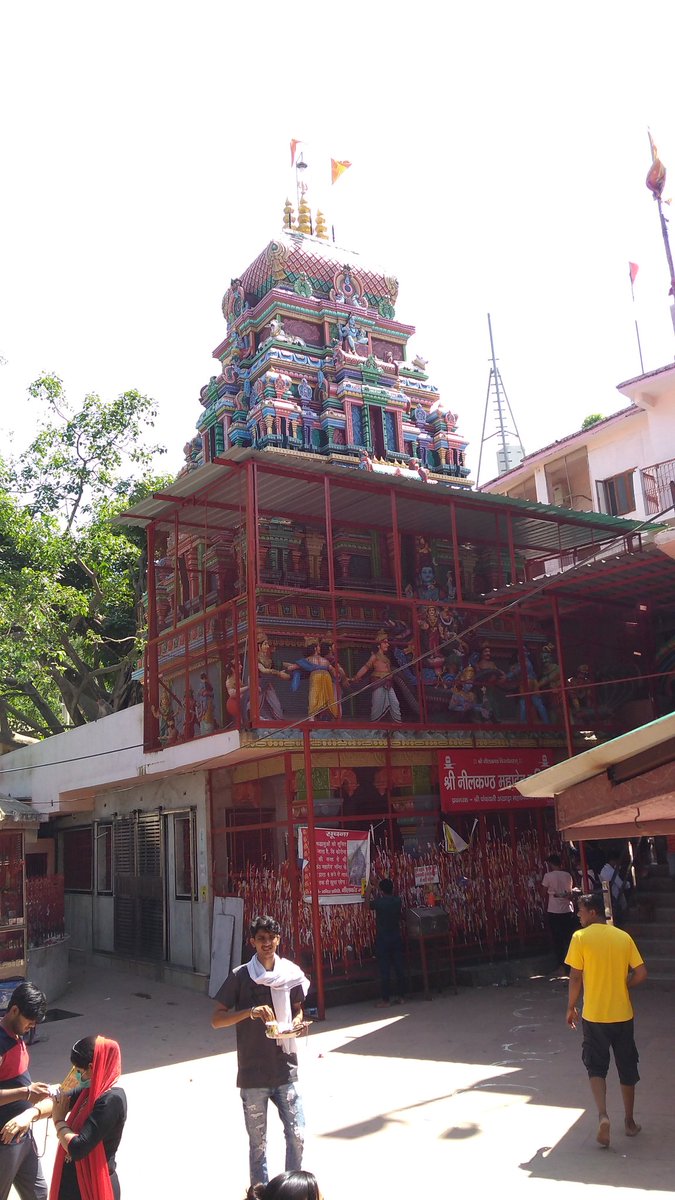 saurav_2106's tweet photo. श्र��� नीलकण्ठ महादेव मंदिर 🕉️🕉️🕉️🚩🚩🚩 https://t.co/bO0qafjGa7