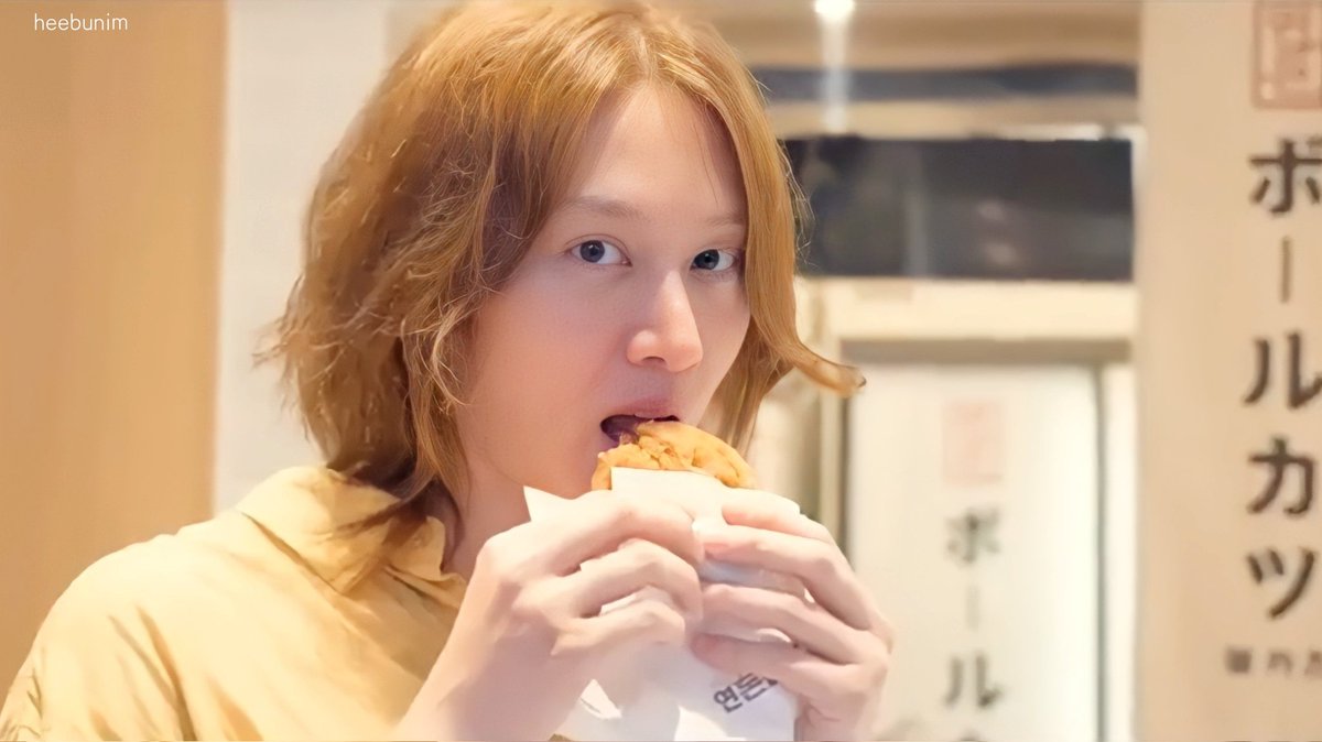 heebunim's tweet photo. heechul in japan !! he looks so cute 🥰💗 https://t.co/OSH8pP4Gky