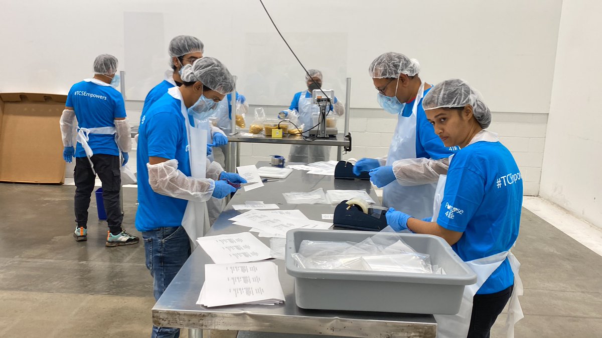 goswami_sm's tweet photo. What a way to end the month with our 3rd Sadhana Samarpan  event at Atlanta Community Food Bank! 
It’s a special feeling to know that the work we did enabled 4200 meals for the needy &amp; homeless in the community. #SadhanaSamarpaNMonth  #purpose4life #TCSEmpowers #BuildingonBelief https://t.co/i6uWRmwA2U