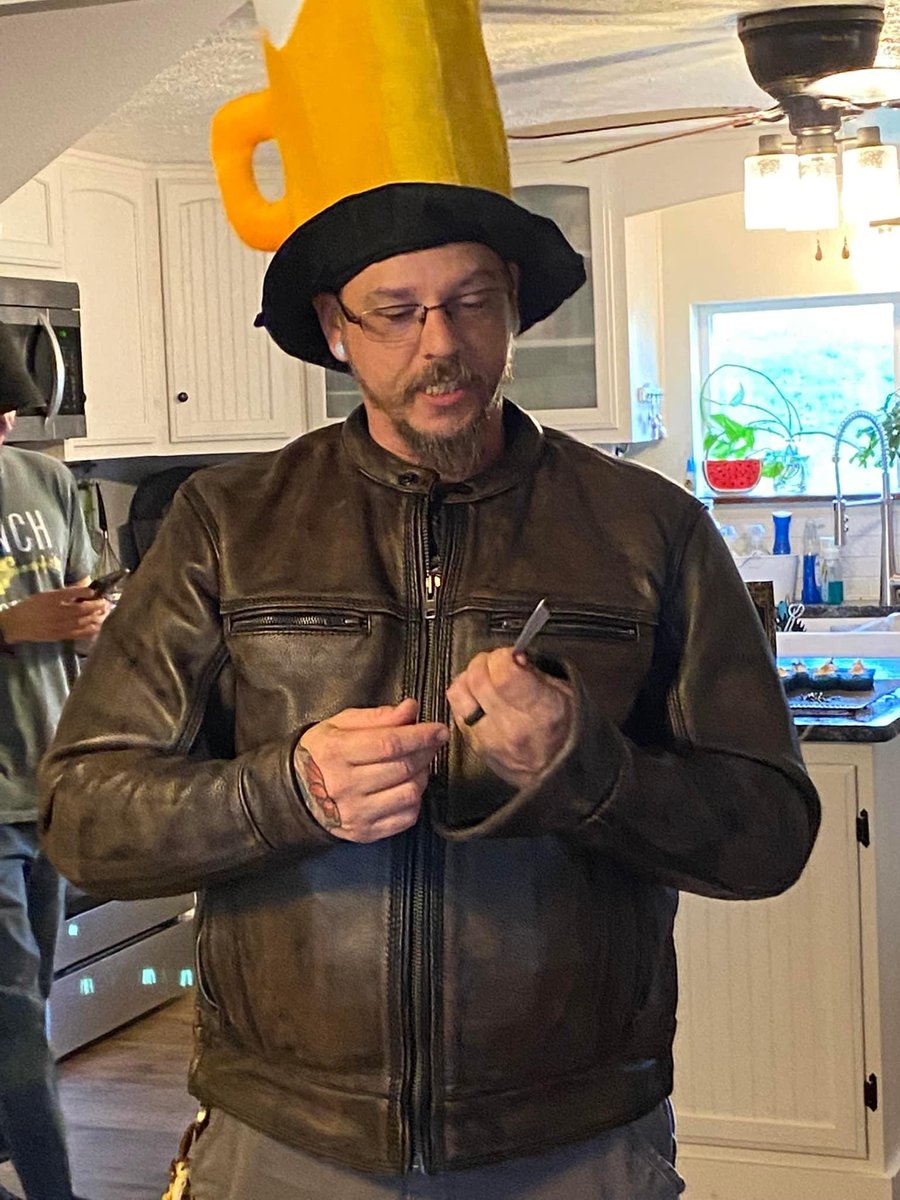 ReverendSteve's tweet photo. Missing:

Jeremy Scott Reagan. Driving a Nissan frontier with a large black roof rack attached to the bed of the truck which was located at the Lexington Wildlife Mgt. Area in Lexington, Ok. Plate number OK KQD976.

Any information contact police or message me. Please share! #OKC https://t.co/jQwXSFuuD3
