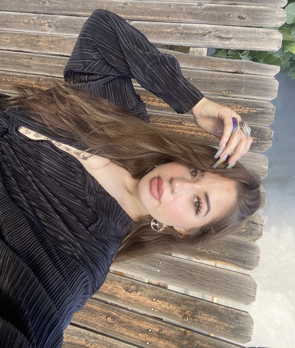 champagnetmami's tweet photo. 🕉 https://t.co/f5KnJyVPth