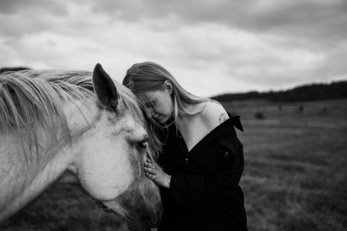 nioniya's tweet photo. Hi

I am human. Woman. Photographer. Mother. Wife. In search.

My works https://t.co/iXLIYZKOBC https://t.co/mTWhRhqEVa