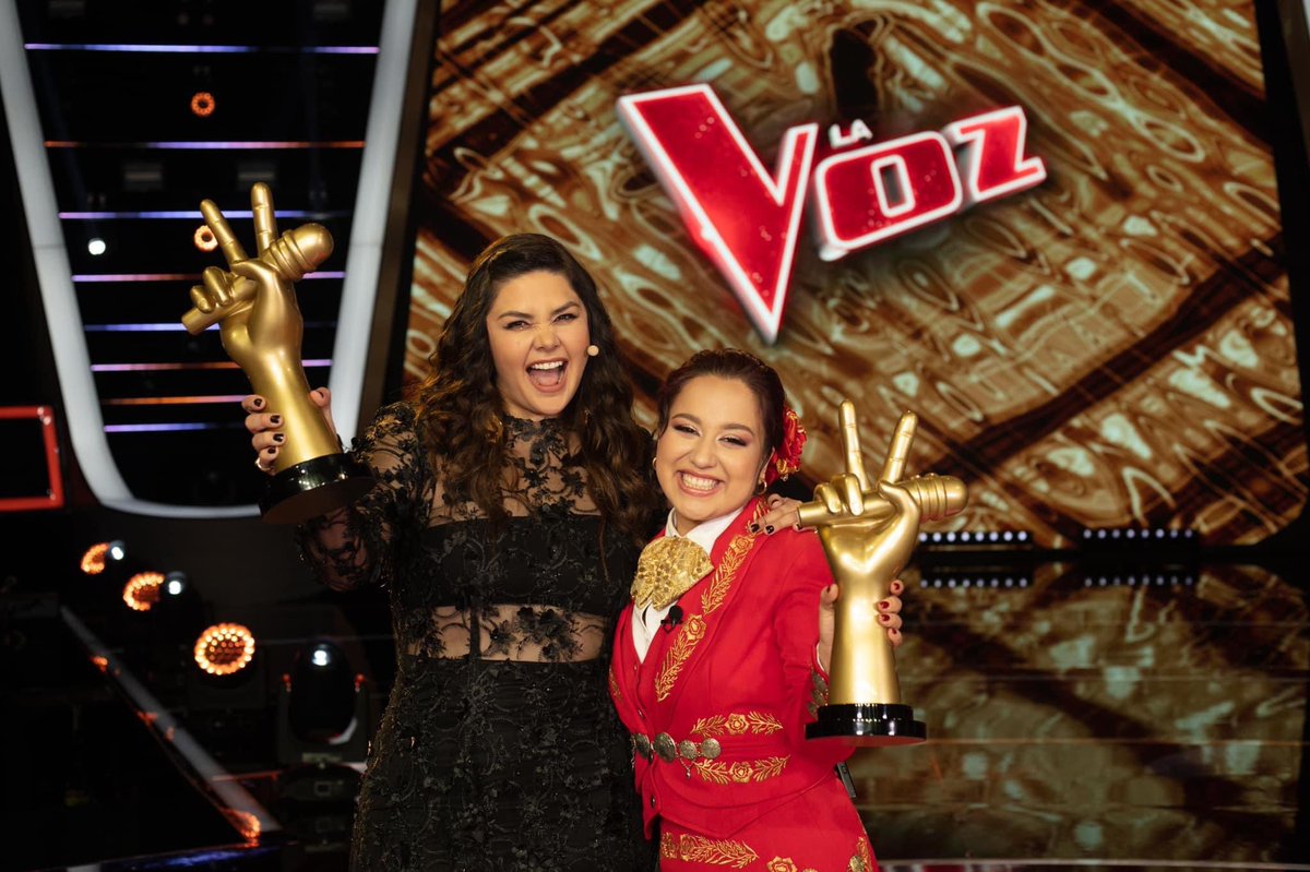 DonaldPalencia's tweet photo. Fátima del #EquipoYuridia se corona como la gran ganadora de #LaVozGranFinal #LaVozazteca ¡Muchas Felices! @yuritaflowers https://t.co/jXW16ntSMK