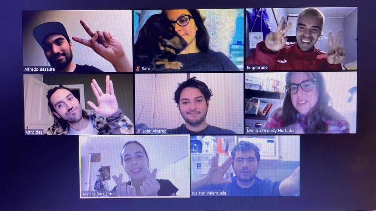 wearedramaclub's tweet photo. Un recuerdo de cuando comenzamos este viaje llamado #NewsroomOfTheFuture 🌐 

Desde el jueves últimas funciones 20hrs 🗓️ https://t.co/SPMsG01mdF