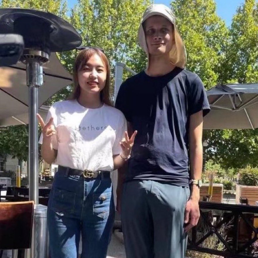 threadguy tweet media