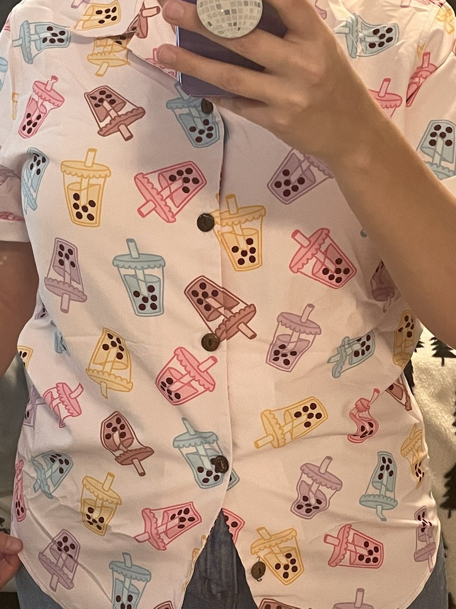 spellcaststudio's tweet photo. I designed 2 button ups 🌟🧋🦡 https://t.co/GpDs1ze0gN