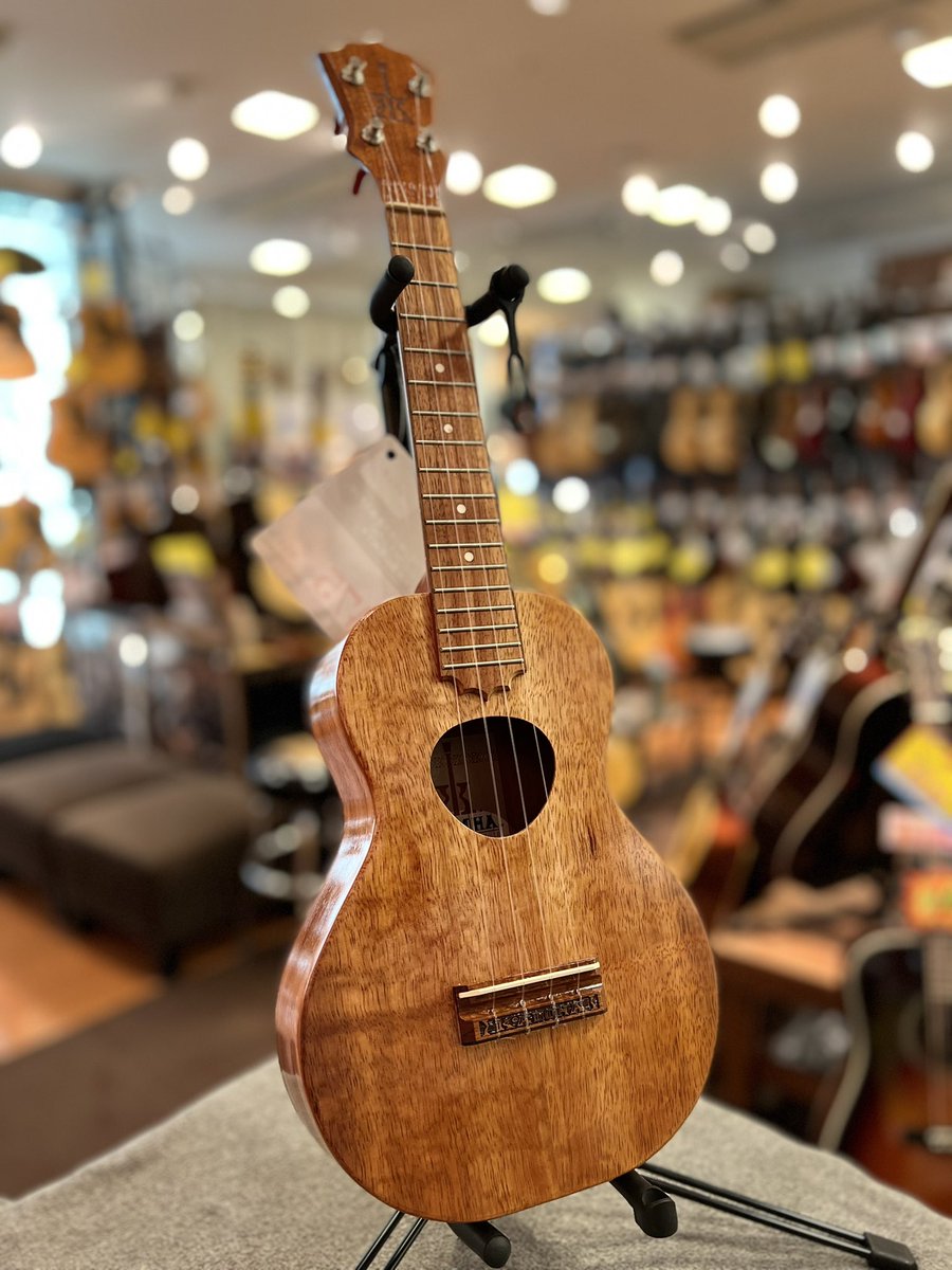 1484umeda's tweet photo. 【#イシバシ梅田 #ウクレレ 】【#新着中古】 #KoAloha / KCM-00
久しぶりに入荷してまいりました #コアロハ の #コンサートウクレレ
弾いた時の明るいサウンドが特徴の1本です!!
【↓↓詳細↓↓】
https://t.co/v87LdZFcT3
#Hawaii
#ConcertUkulele
#ukulele
#ハワイ製
Ac担当:池永 https://t.co/uZJuhbmjWR