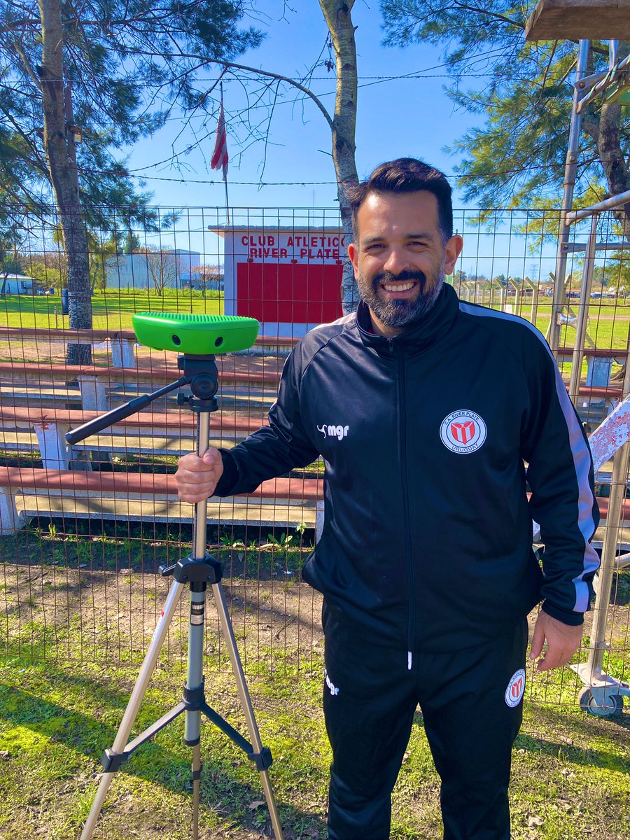 grodriguez_dt's tweet photo. Con “chiche” nuevo 😅🎥⚽️ @veocamera #veocamera 🔴⚪️ https://t.co/L7dU6JokV6