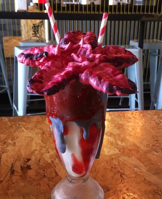 paulgates317's tweet photo. A Stranger Things themed shake from Regrub. #yyc #calgary #regrub #strangerthings #theupsidedown #demogorgon #strawberry #theme #horror #shake https://t.co/jLLPpvRoEQ