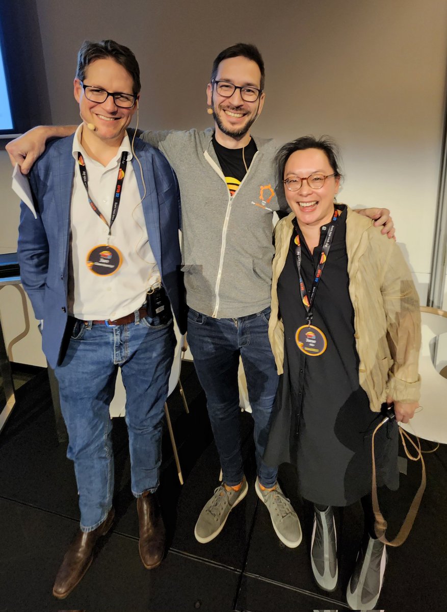 BrookeCee1010's tweet photo. Mind, Body, Society - great discussions around disruptive behaviours, functional neurological disorders and transitioning to adult care #DFTB22 https://t.co/oNXDrArqeX