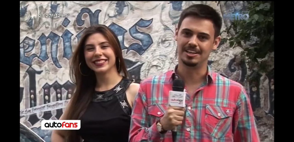 FosCindy's tweet image. #autofans #canalmetro @CanalMetro @Autofanstv #aridefranco #arieldefranco #rey #carlovers #tv #hosting #model #cars #autos #fierros #fiat #cindyfos